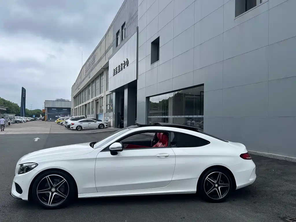 Mercedes-Benz C-Class 2018 — фото 11