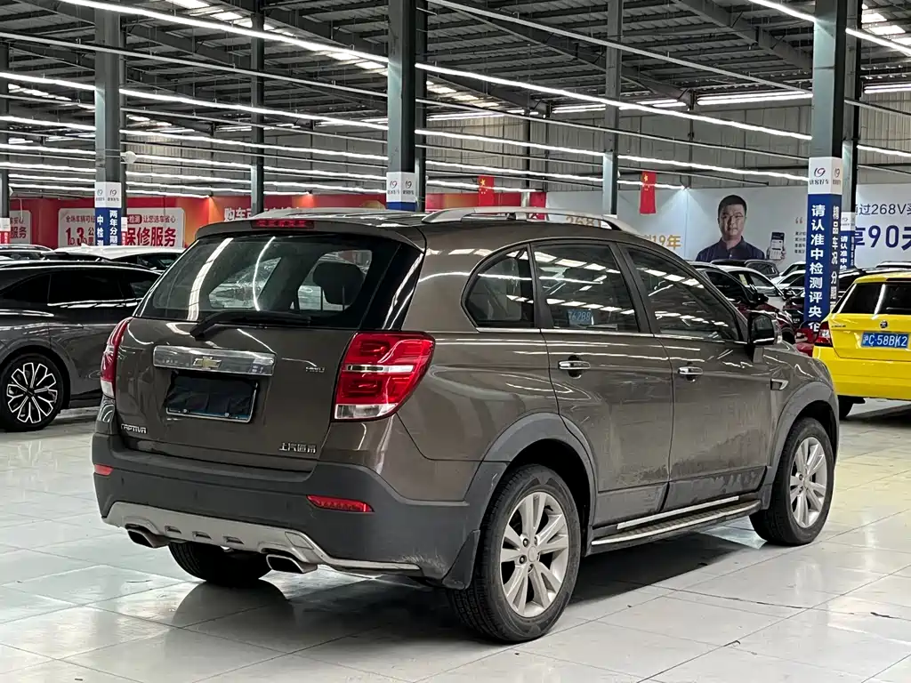 Chevrolet Captiva 2016 — фото 15