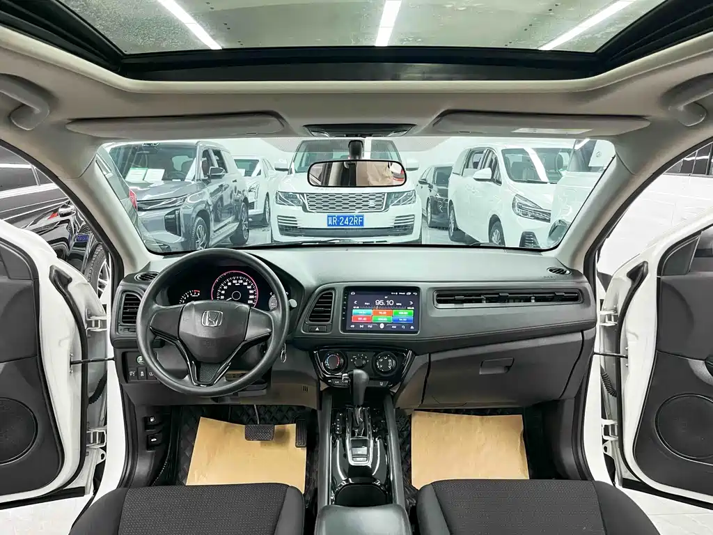 Honda Vezel 2021 — фото 9