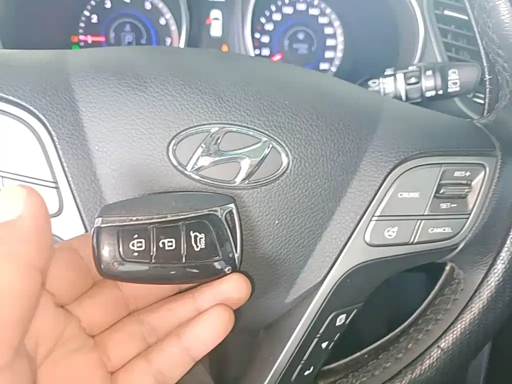 Hyundai Santa Fe 2015 — фото 9