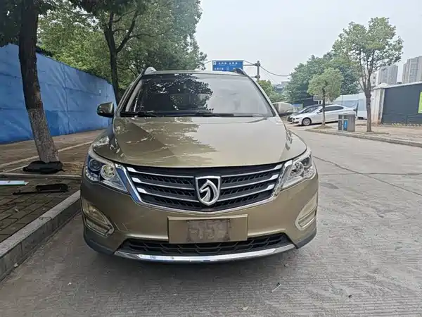 Baojun 560 2015