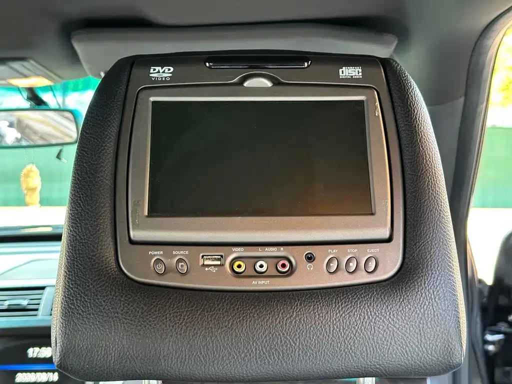 Ford Explorer 2015 — фото 18