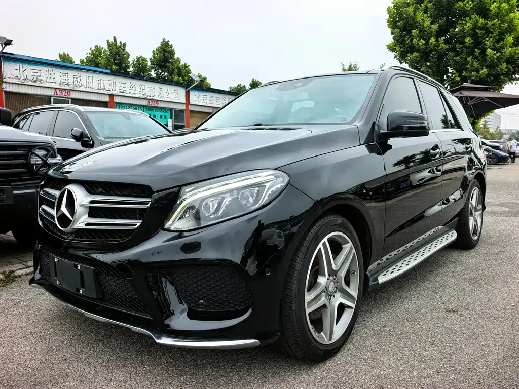 Mercedes-Benz GLE 2016