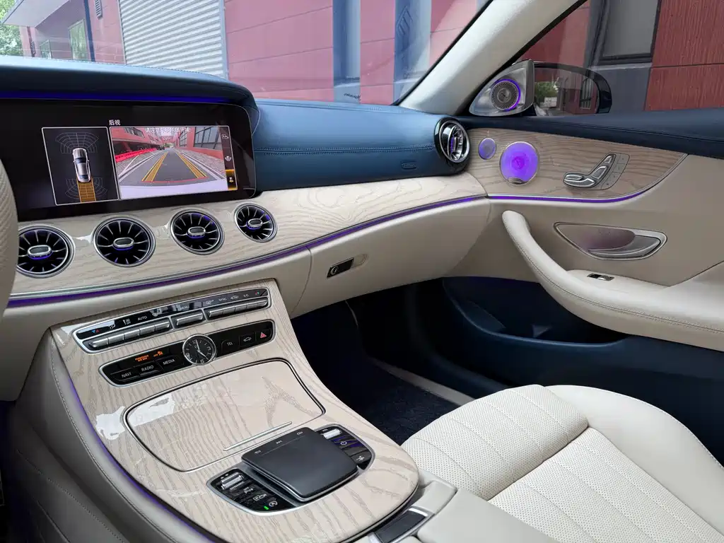 Mercedes-Benz E-Class 2020 — фото 8