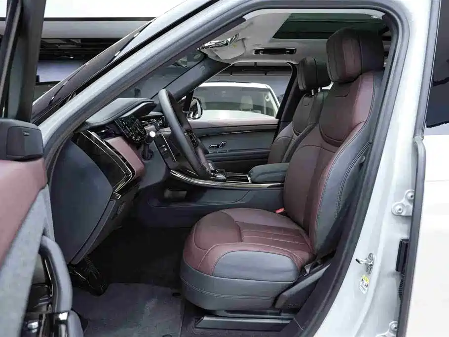 Land Rover Sport 2025 — фото 5