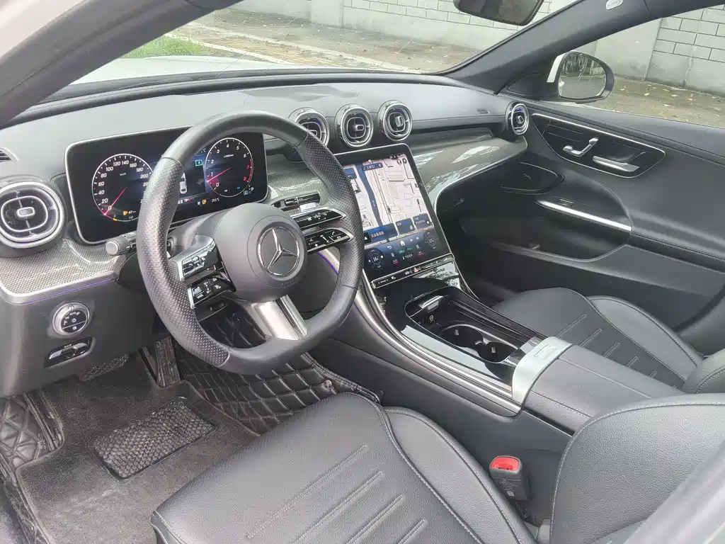 Mercedes-Benz C-Class 2023 — фото 5