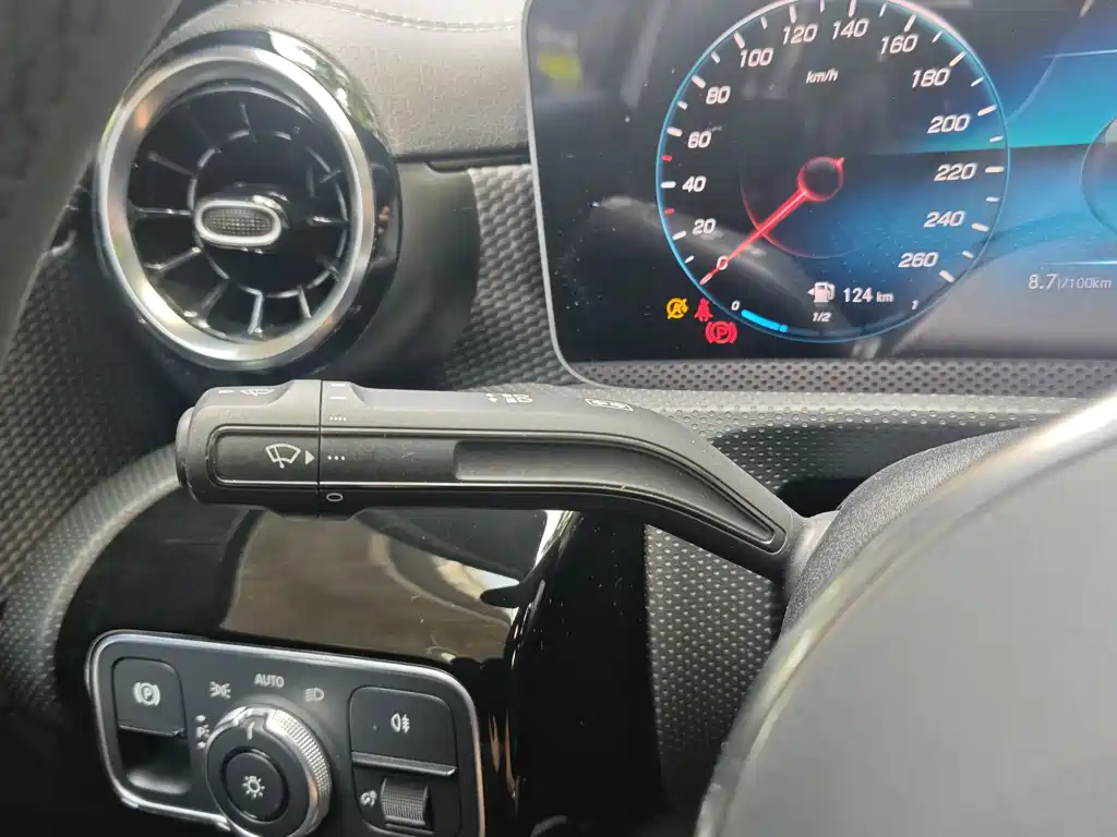 Mercedes-Benz A-Class 2020 — фото 13