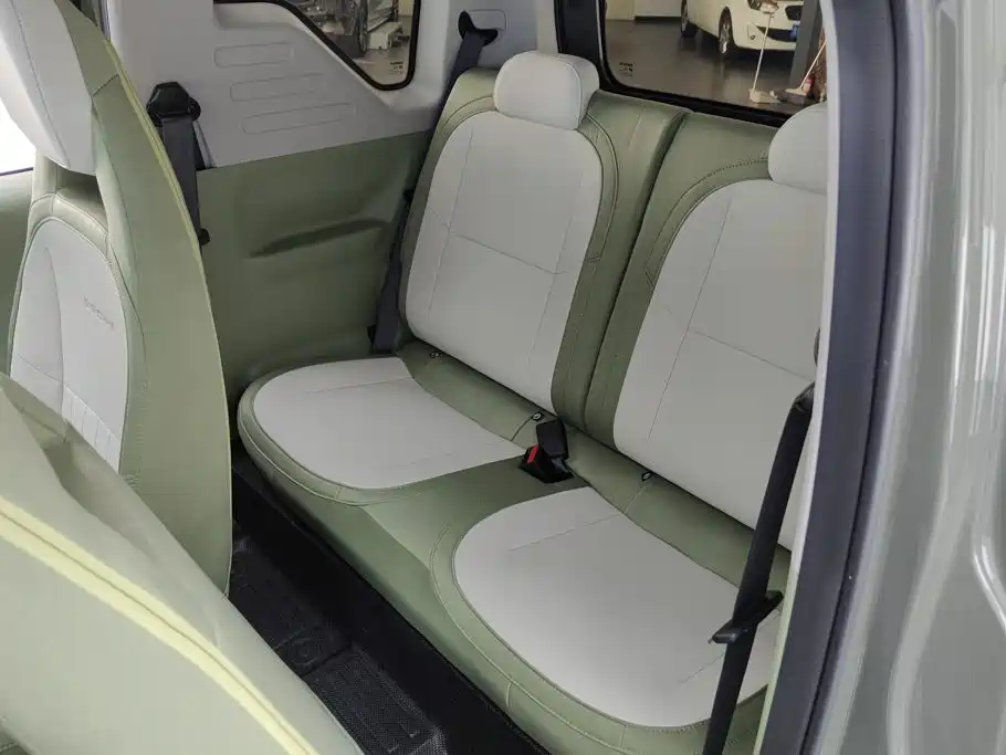 Geely Galaxy Panda 2025 — фото 11