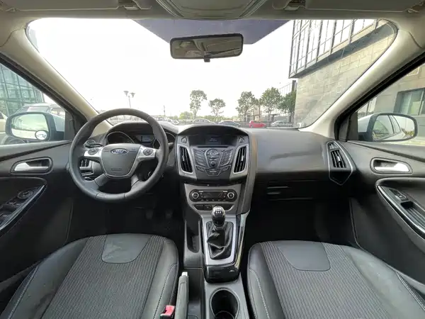 Ford Focus 2012