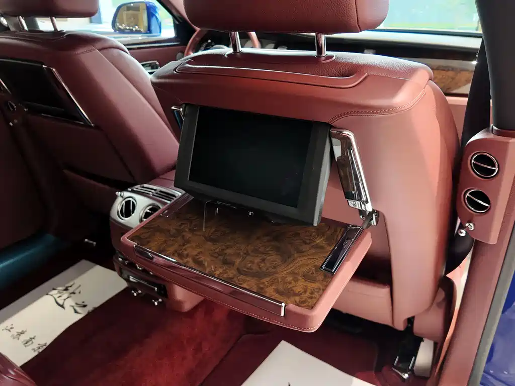 Rolls-Royce Ghost 2014 — фото 12