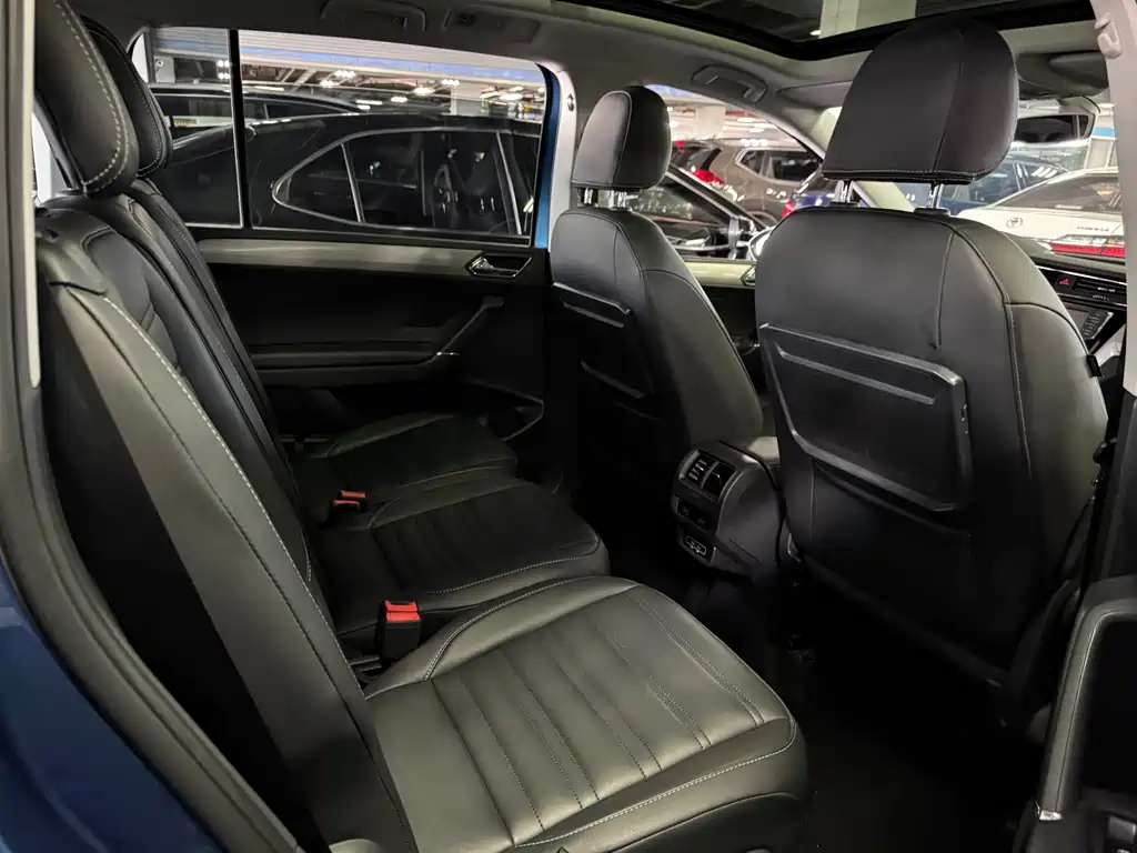 Volkswagen Touran 2019 — фото 12