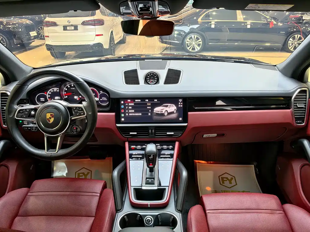Porsche Cayenne 2022 — фото 15