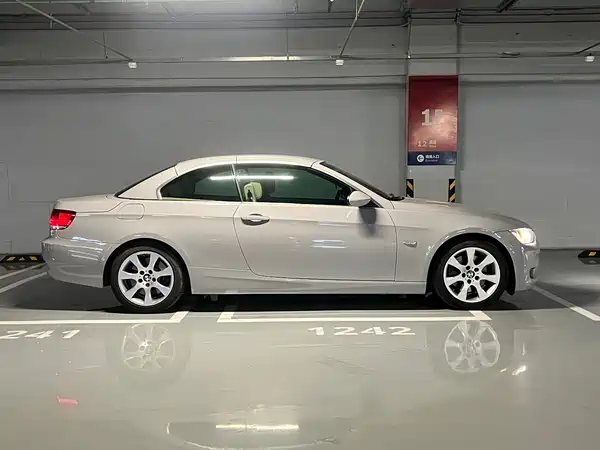 BMW 3 Series 2009