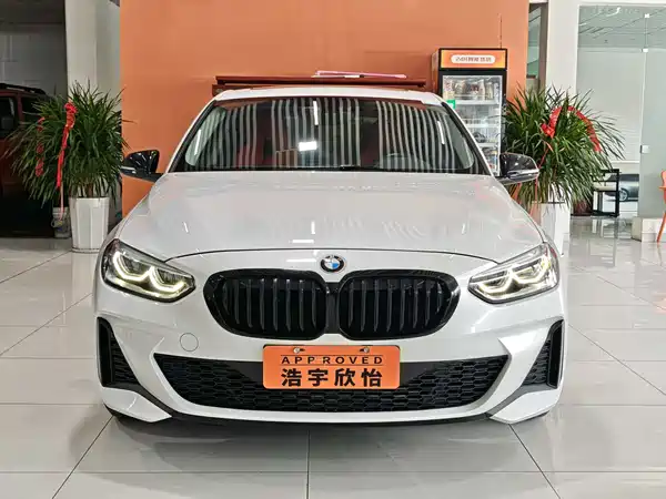 BMW 1 Series 2021
