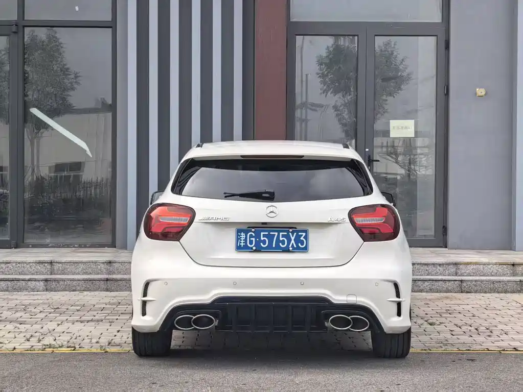 Mercedes-Benz A-Class 2015