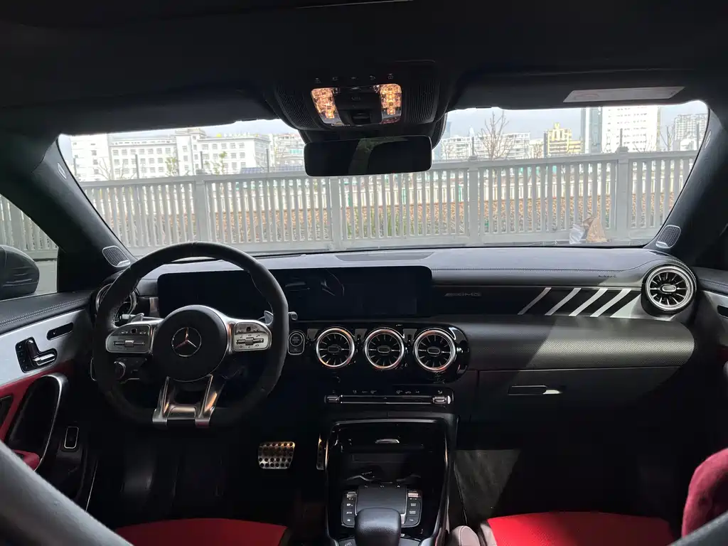 Mercedes-Benz CLA AMG 2022 — фото 10
