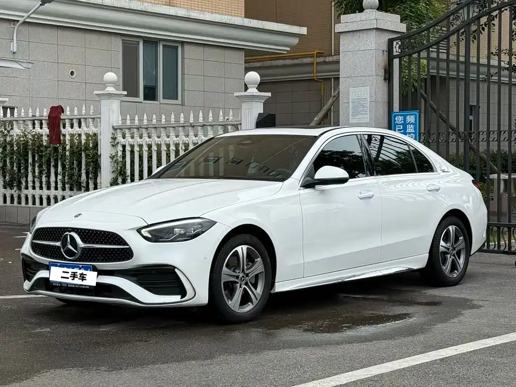 Mercedes-Benz C-Class 2022 — фото 1