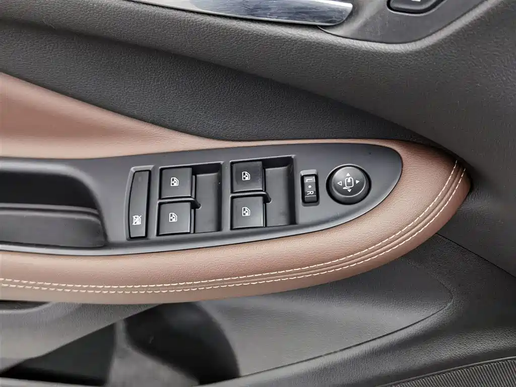 Buick Envision Plus 2021 — фото 9