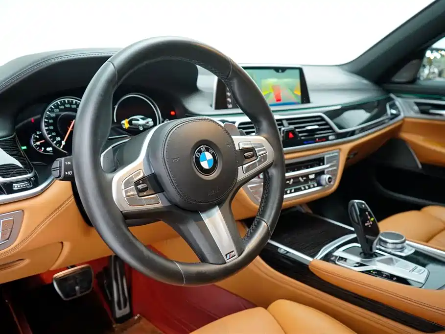 BMW 7 Series 2019 — фото 10