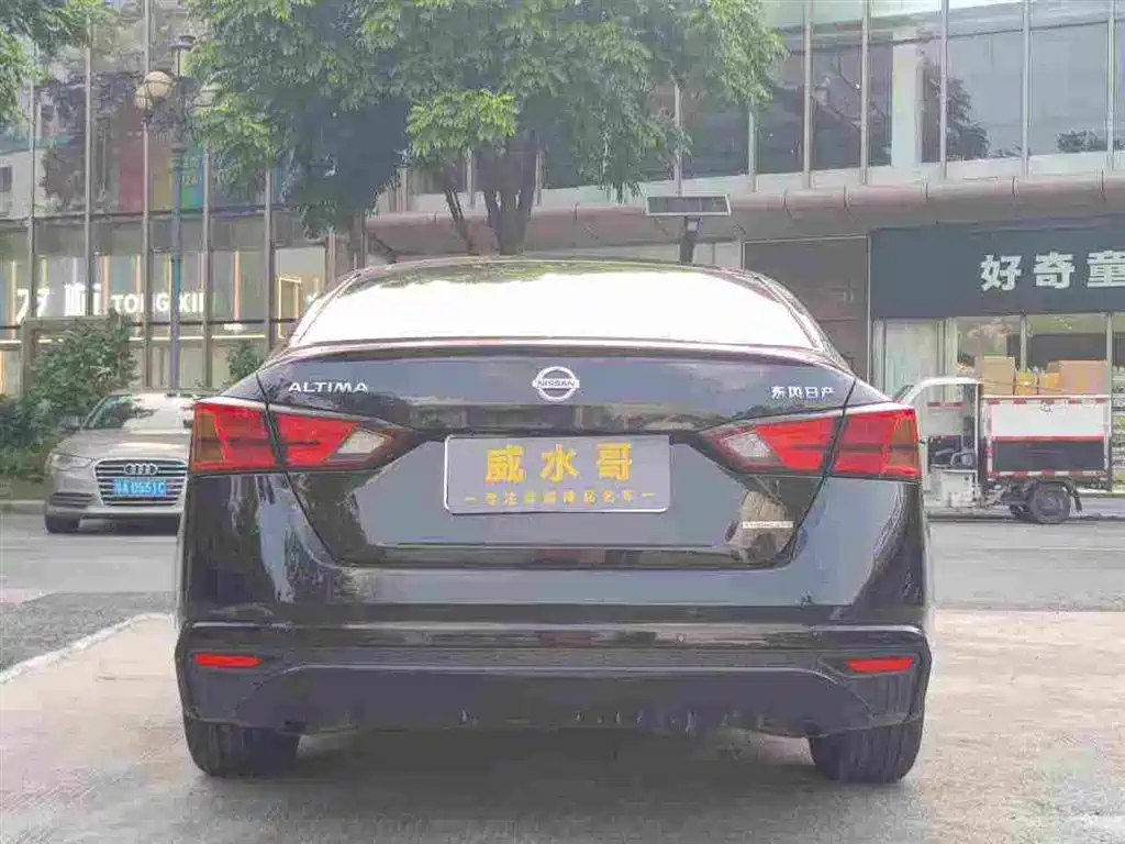Nissan Teana 2021