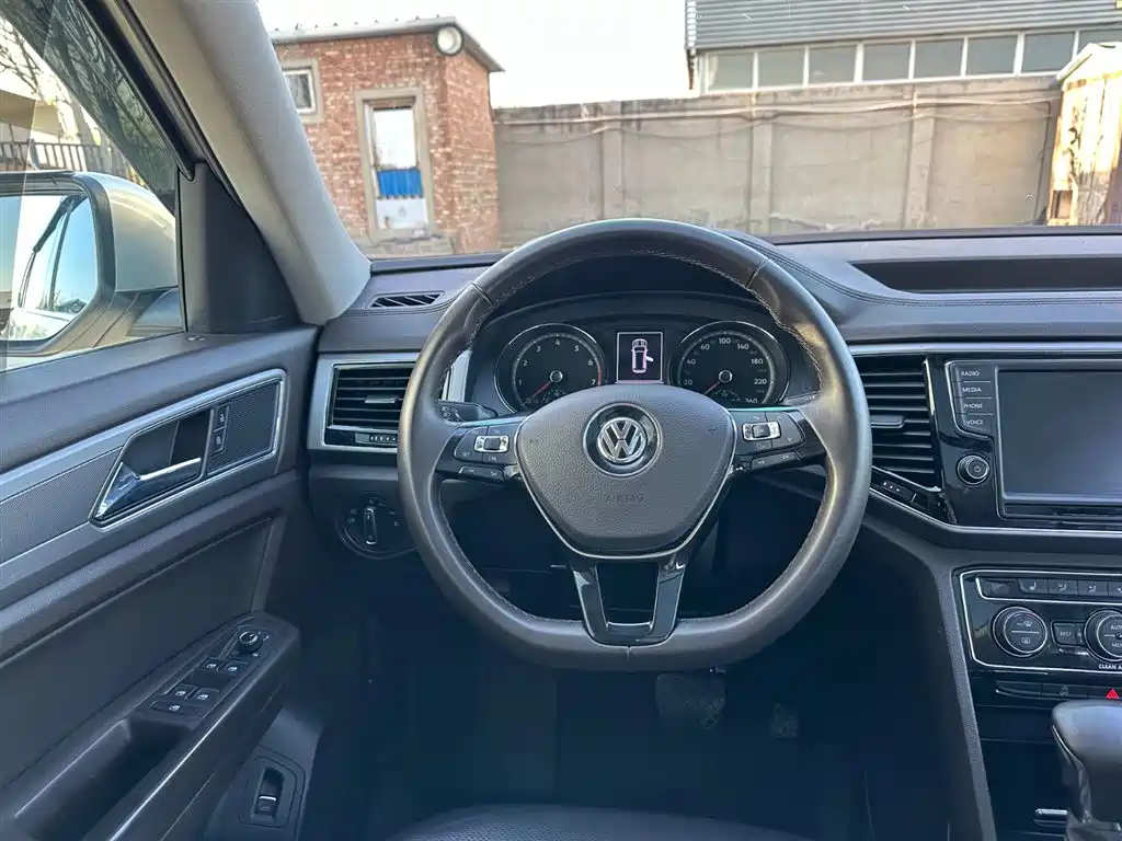 Volkswagen Teramont 2018 — фото 22