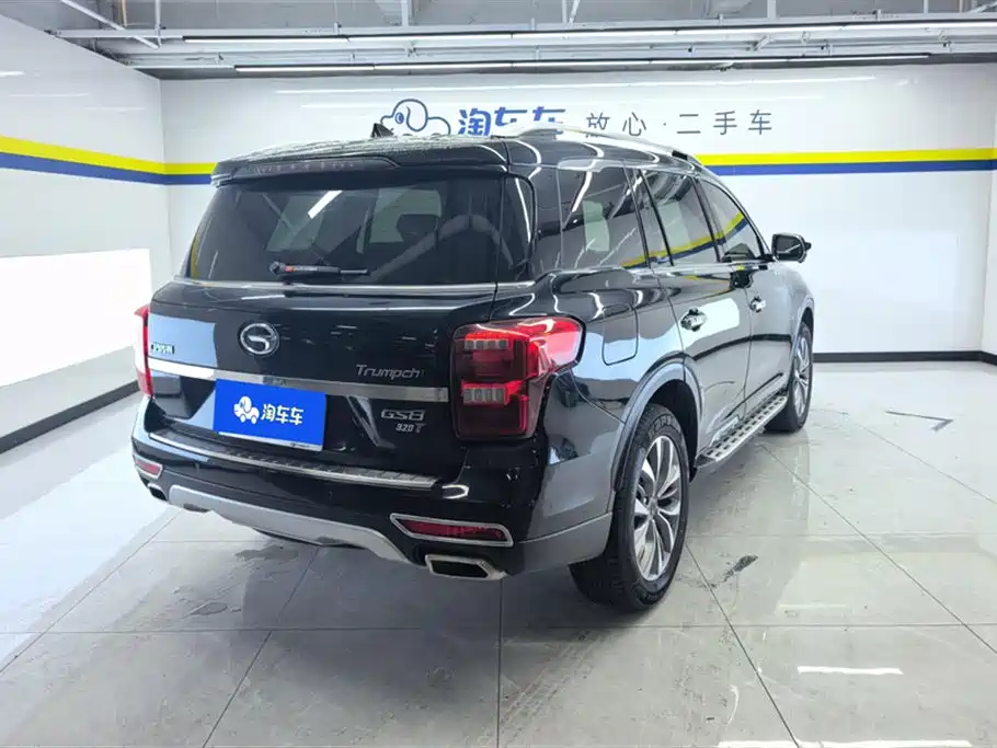 GAC Motor Trumpchi GS8 2017 — фото 3