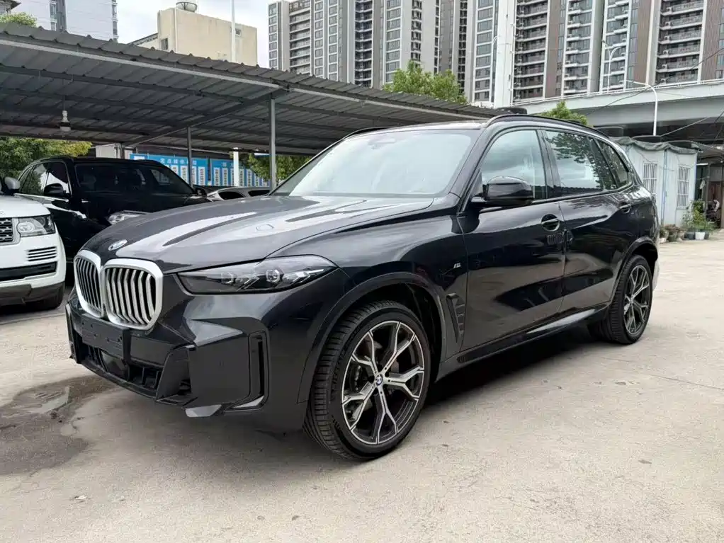 BMW X5 2026 — фото 1