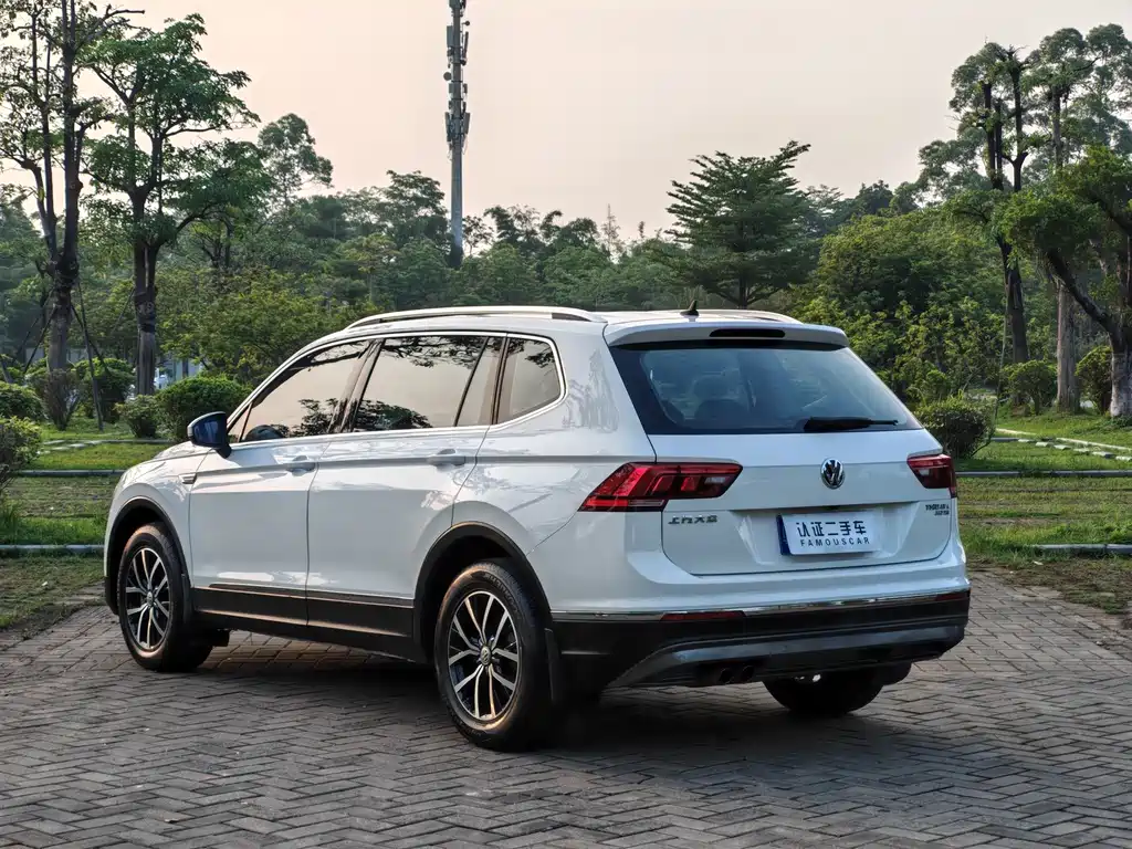 Volkswagen Tiguan L 2018 — фото 6