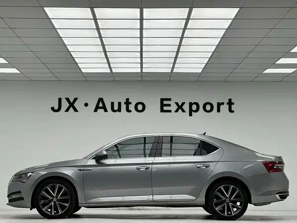 Skoda Superb 2023