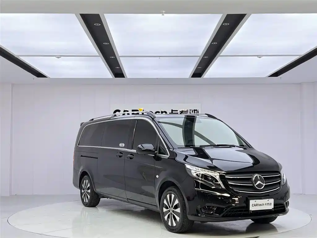Mercedes-Benz Vito 2023 — фото 7