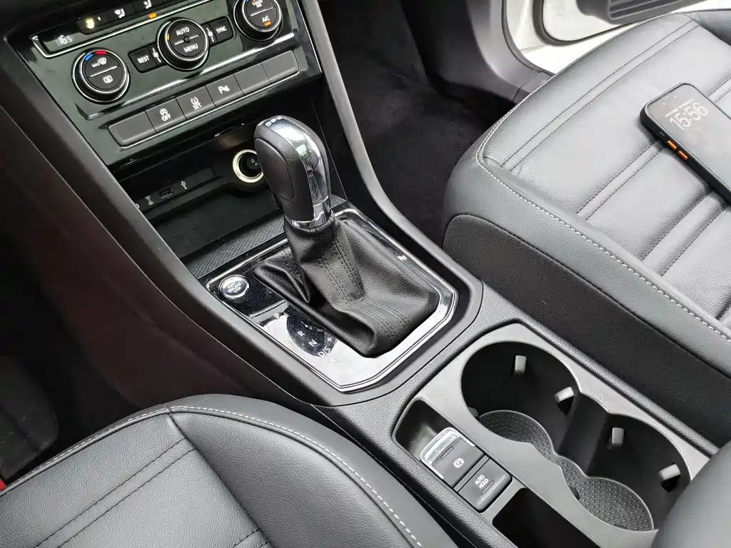 Volkswagen Touran 2019 — фото 16