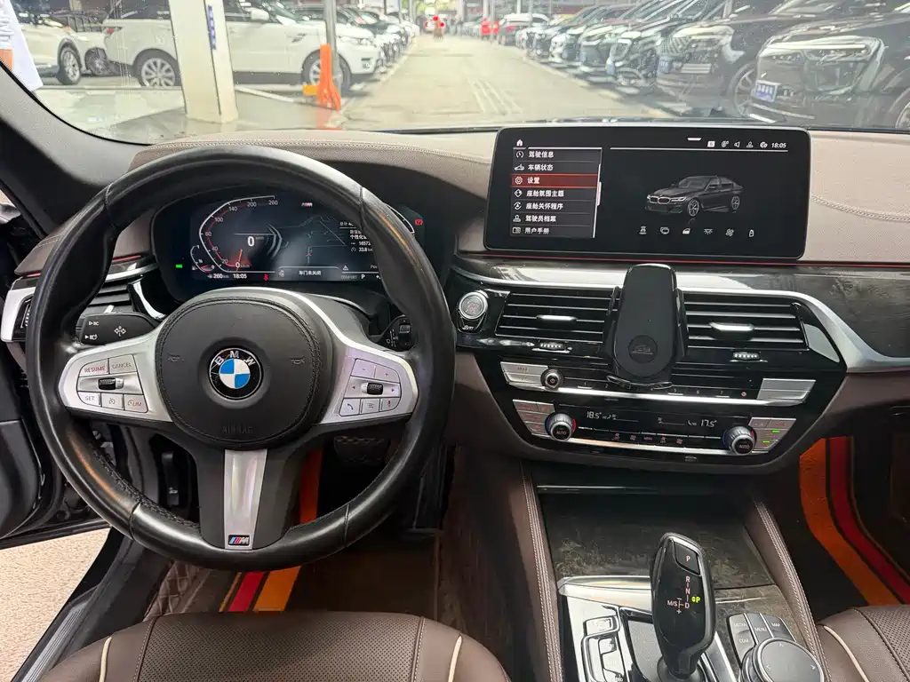 BMW 5 Series 2024 — фото 14