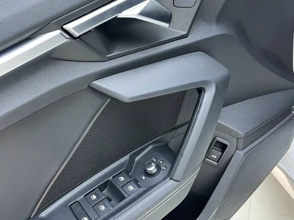 Audi A3 2023 — фото 28