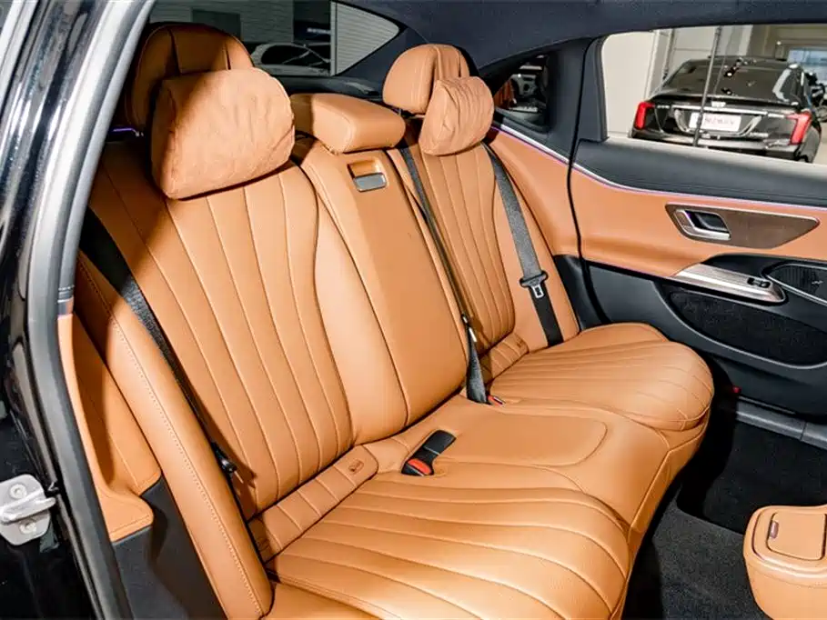 Mercedes-Benz E-Class 2025 — фото 21