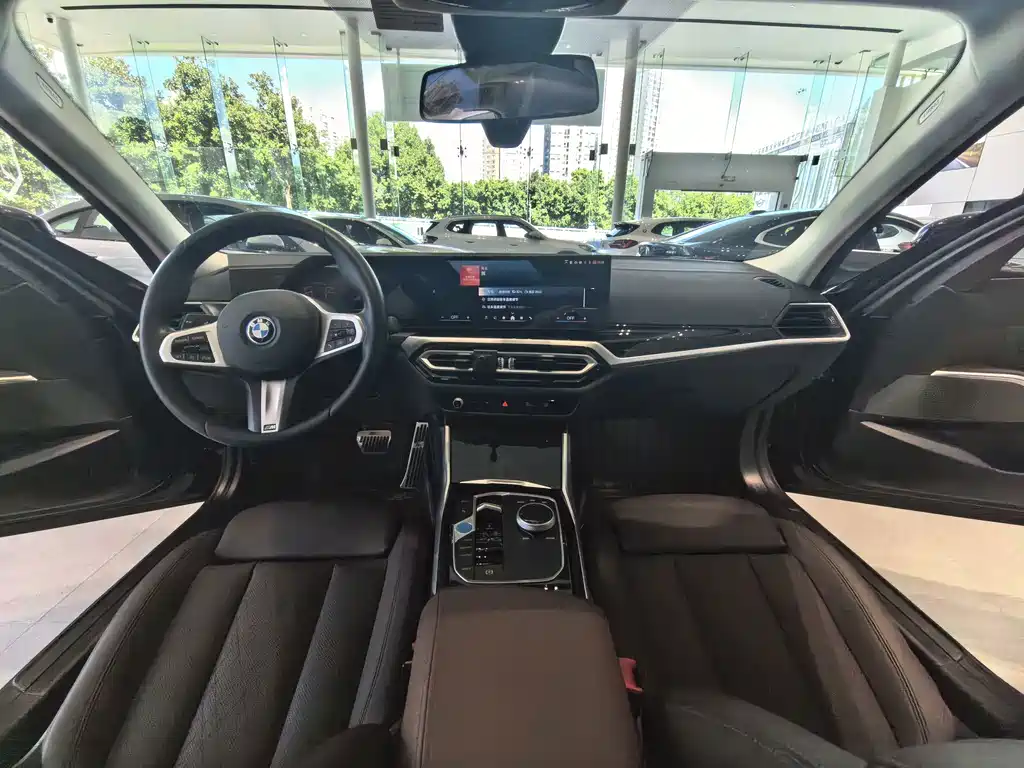 BMW i3 2024 — фото 14