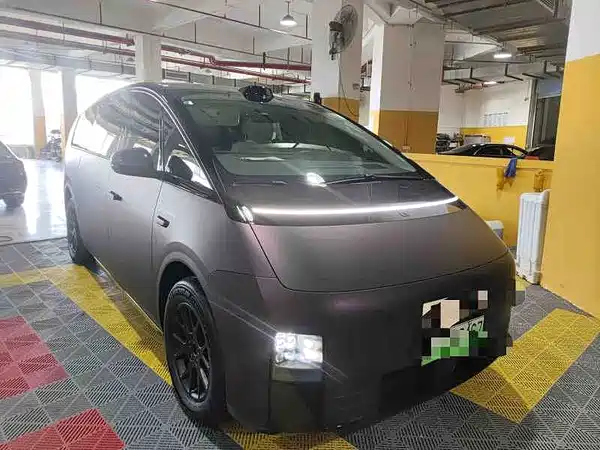 Li Auto MEGA 2024