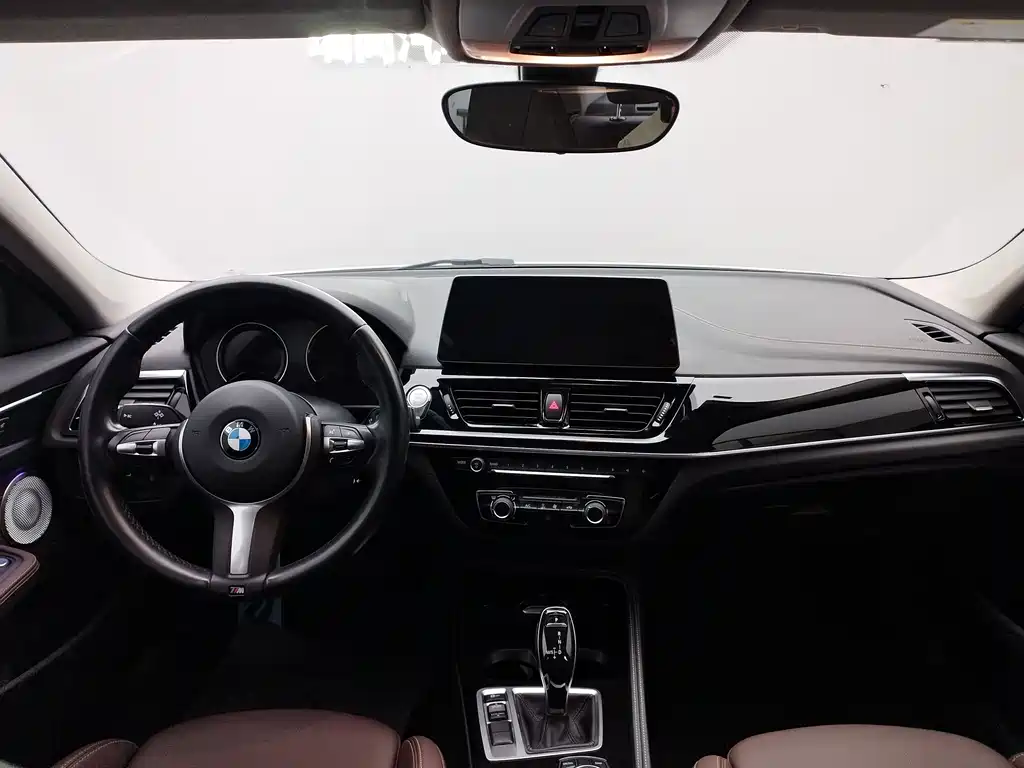 BMW 1 Series 2023 — фото 14