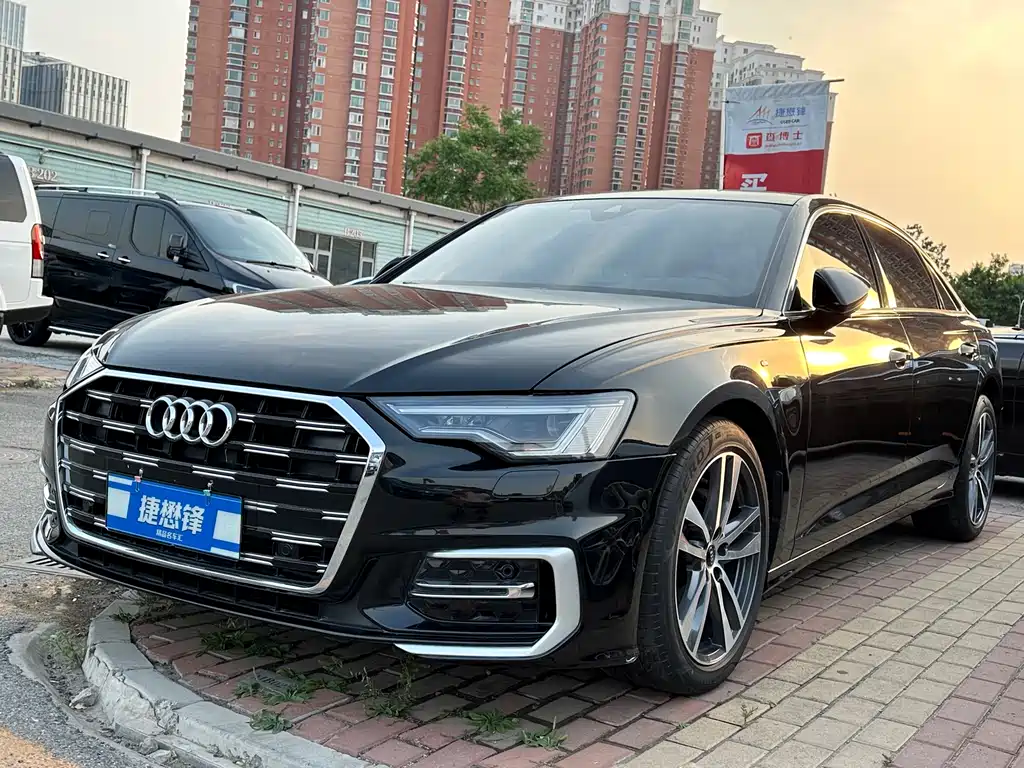 Audi A6L 2024 — фото 1