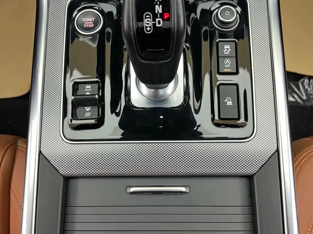 Jaguar XEL 2022 — фото 13