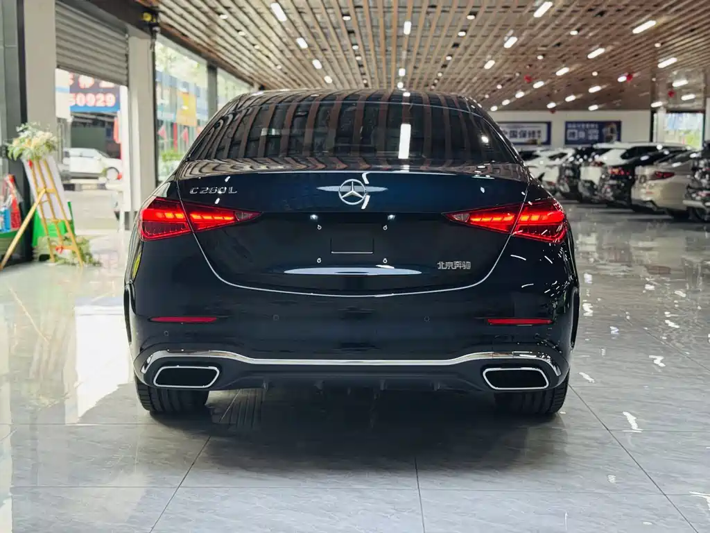 Mercedes-Benz C-Class 2025 — фото 17