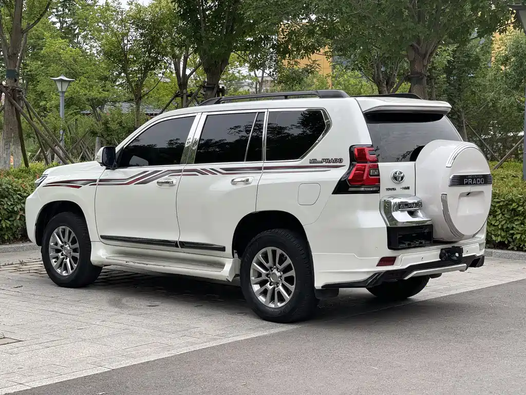Toyota Prado 2019 — фото 8