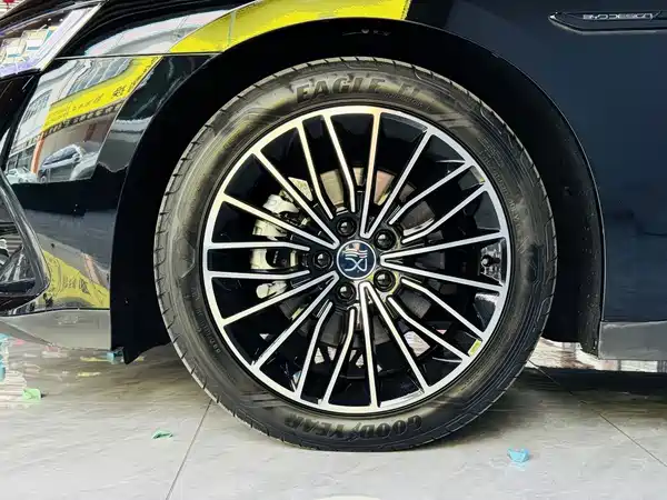 BYD Han 2024