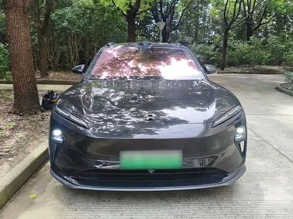 NIO ET5T 2024