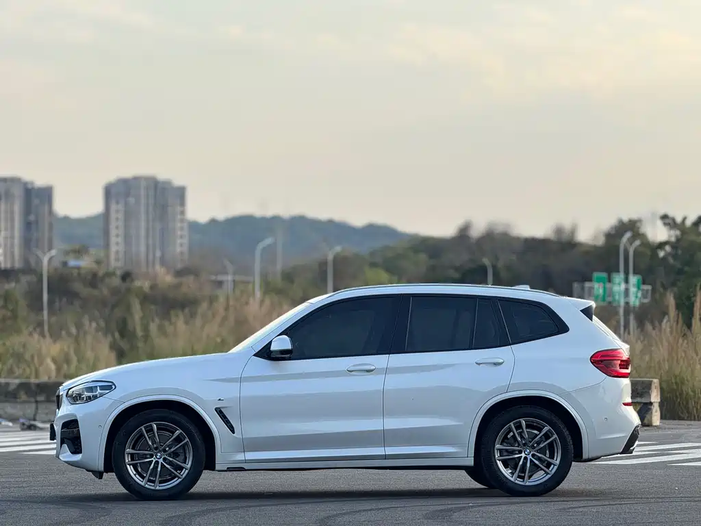 BMW X3 2019 — фото 18