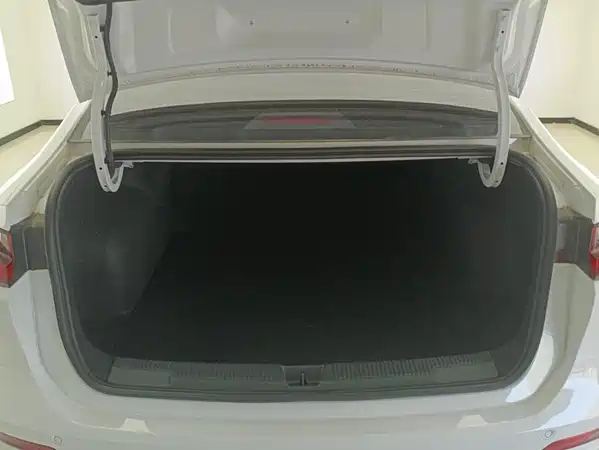 Roewe i5 2025