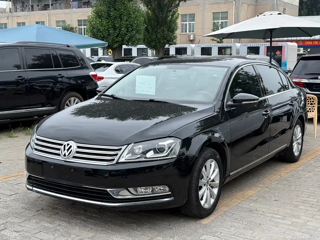 Volkswagen Magotan 2012
