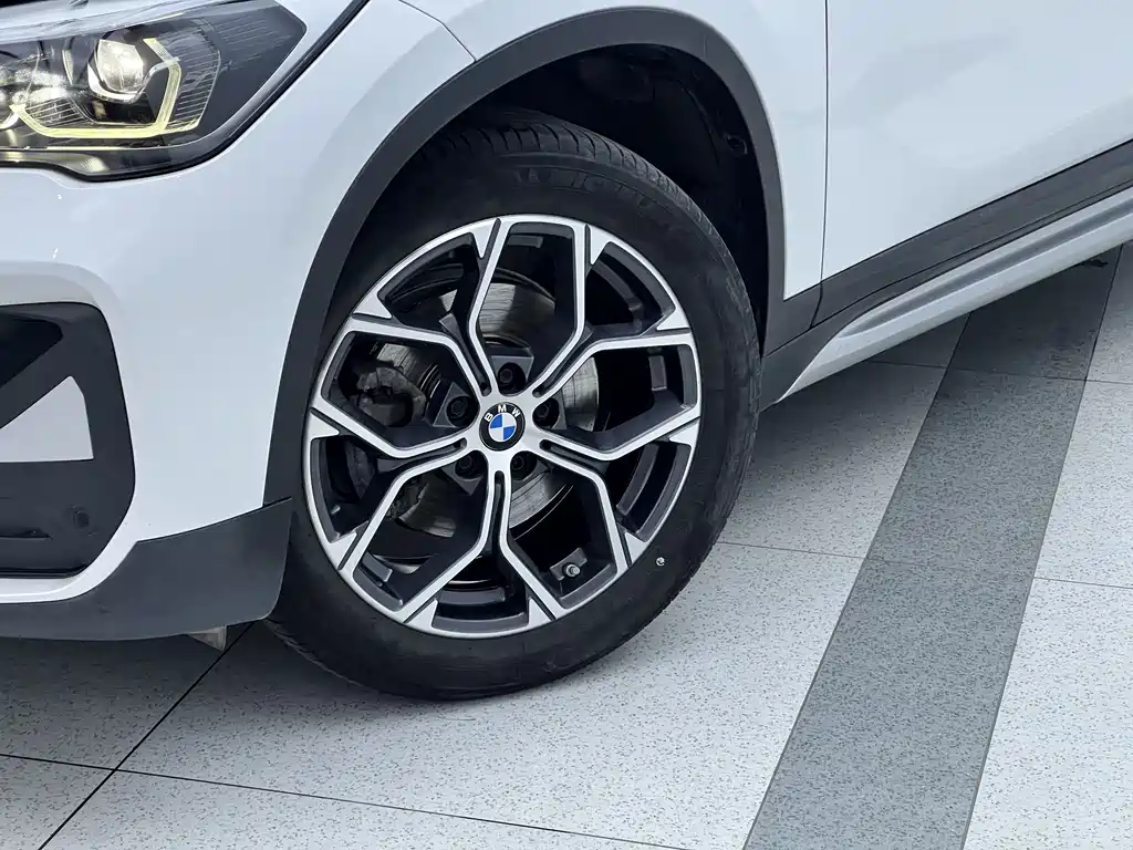 BMW X1 2022 — фото 7