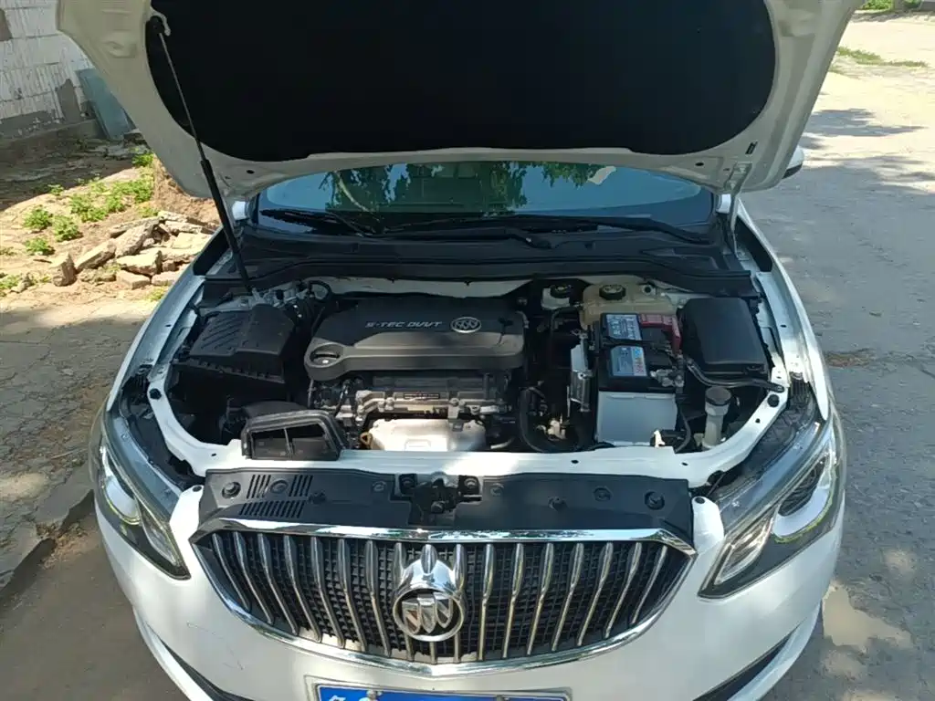 Buick Excelle 2015 — фото 20
