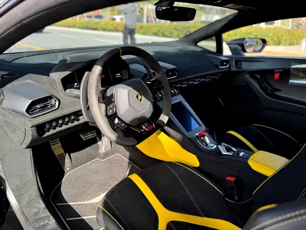 Lamborghini Huracan 2022