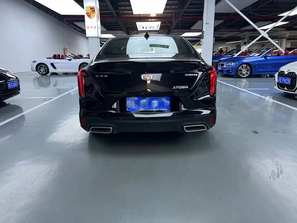 Cadillac CT4 2022 — фото 14